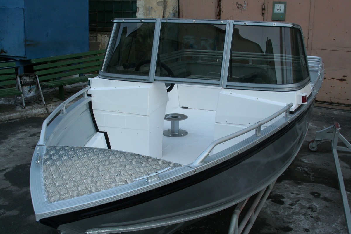 Tuna boats 450 plcanf Катер Туна 450 PLCAN